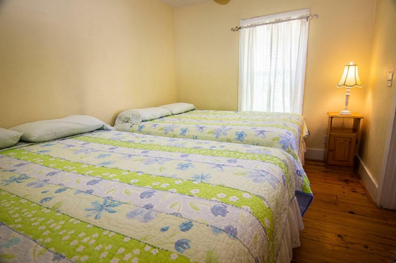 Serendipity Resort Гранд Хейвън Екстериор снимка